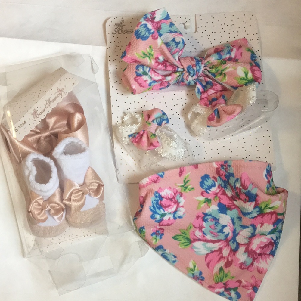 Two sets of bow ties & sock sets